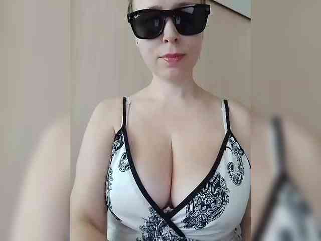 Dashulya666 webcam