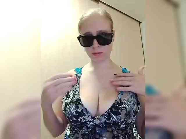 Dashulya666 webcam