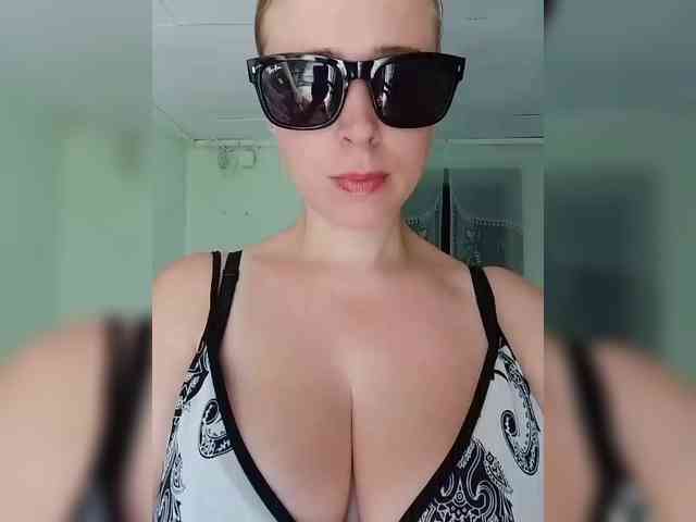 Dashulya666 webcam