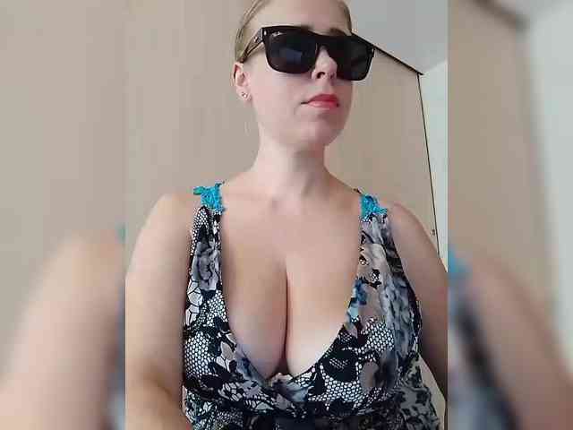 Dashulya666 webcam