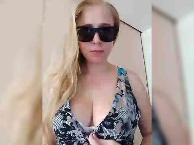 Dashulya666 webcam