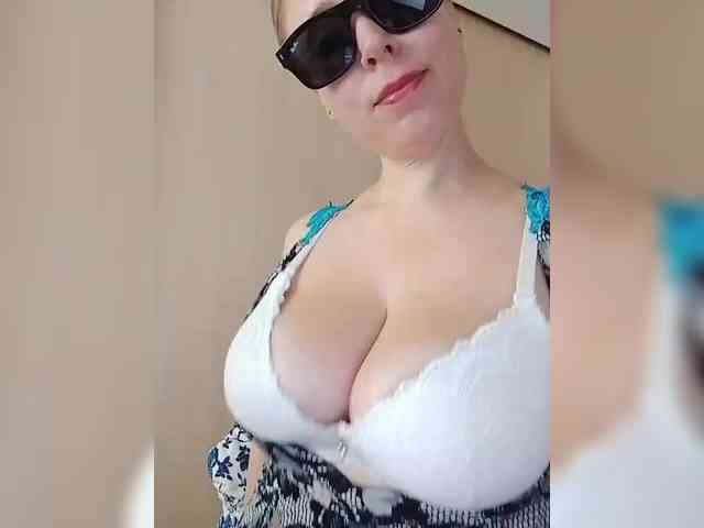 Dashulya666 webcam