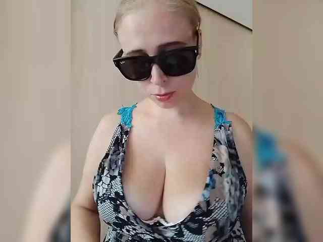 Dashulya666 webcam