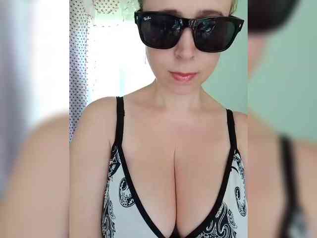 Dashulya666 webcam