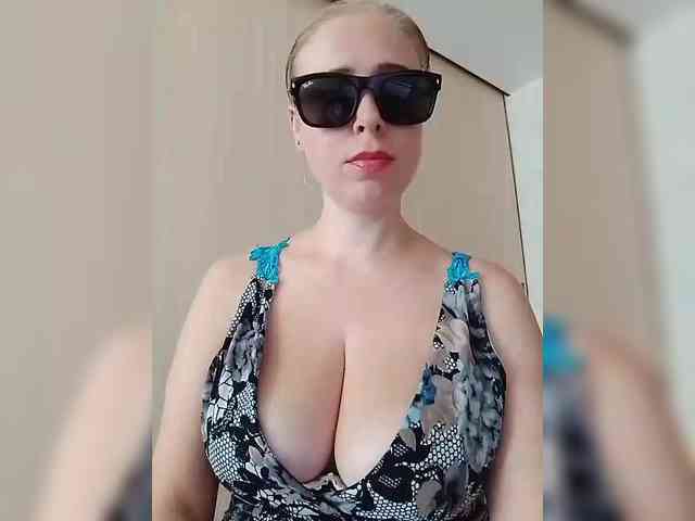 Dashulya666 webcam