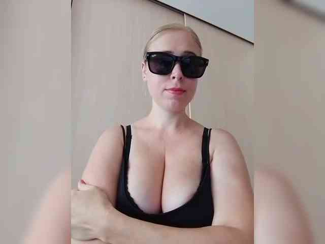 Dashulya666 webcam