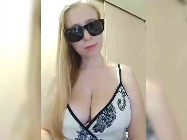Dashulya666 webcam
