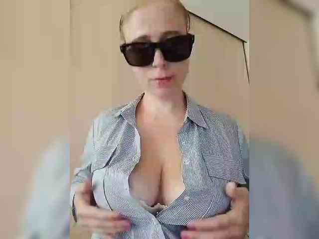 Dashulya666 webcam
