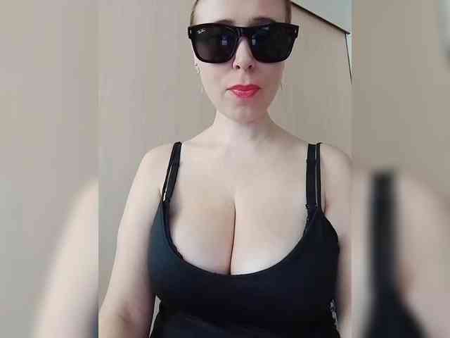 DashaKisa951 Live Webcam on BongaCams