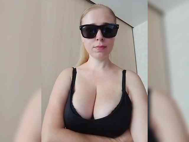 Dashulya666 webcam