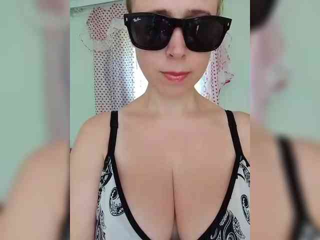 Dashulya666 webcam