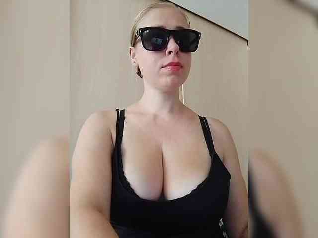 Dashulya666 webcam