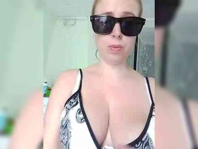 Dashulya666 webcam
