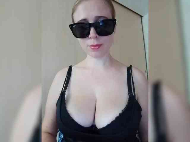 Dashulya666 webcam