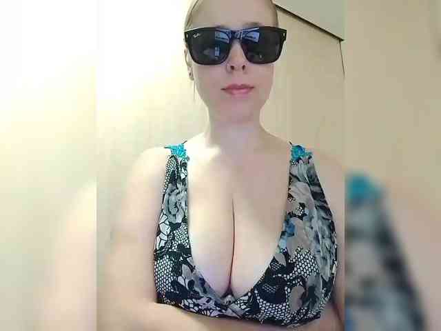 Dashulya666 webcam
