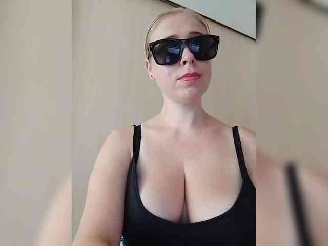 Dashulya666 webcam