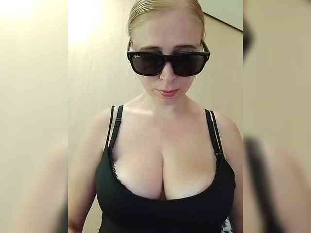 Dashulya666 webcam