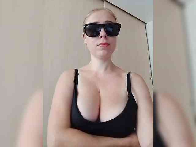 Dashulya666 webcam