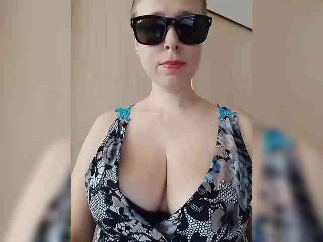 Dashulya666 webcam