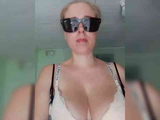 Dashulya666 webcam
