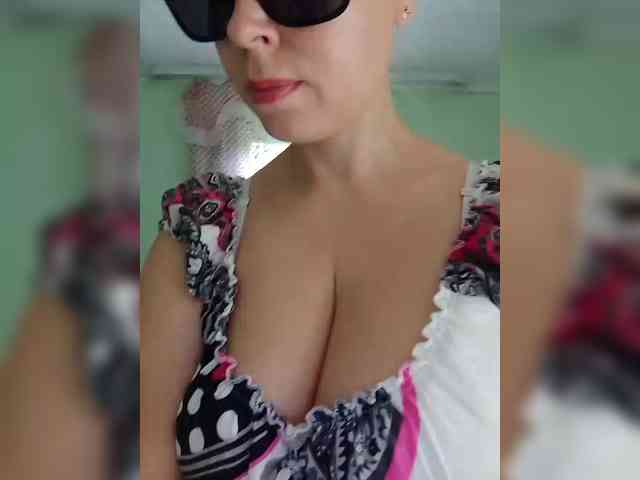 DashaKisa951 Live Webcam on BongaCams