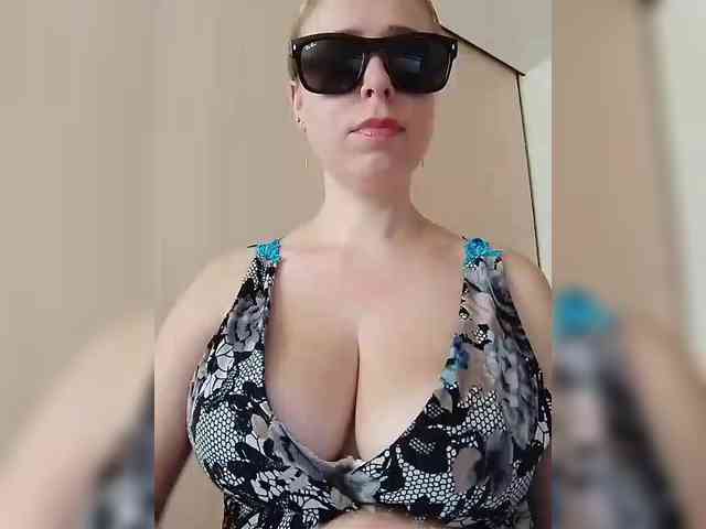 Dashulya666 webcam