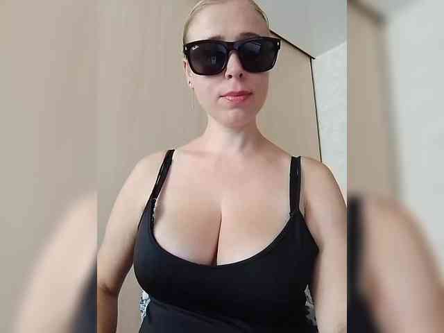 Dashulya666 webcam
