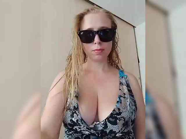Dashulya666 webcam