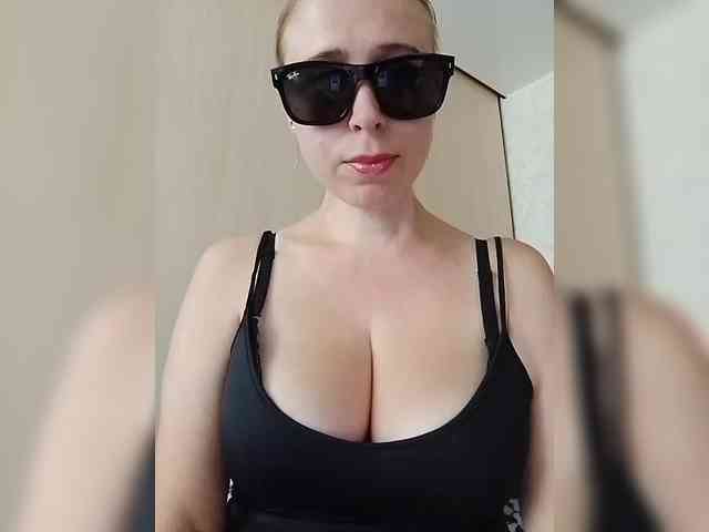 Dashulya666 webcam