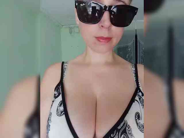 Dashulya666 webcam