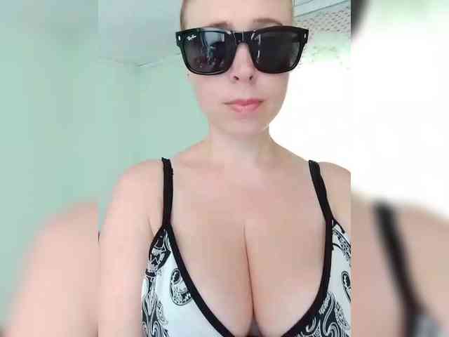 Dashulya666 webcam