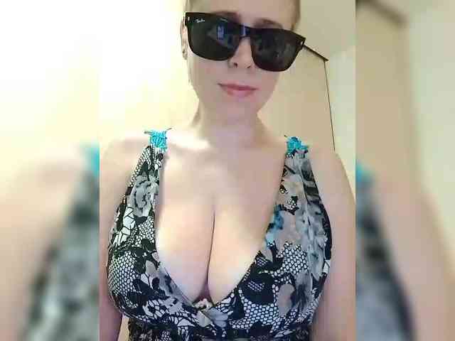 Dashulya666 webcam