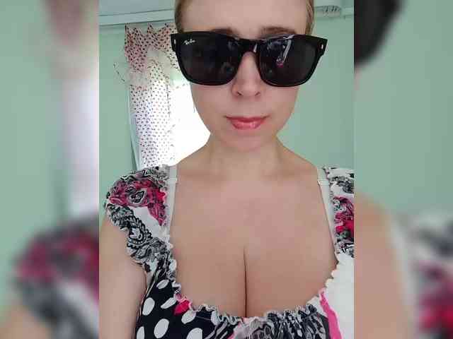 Dashulya666 webcam