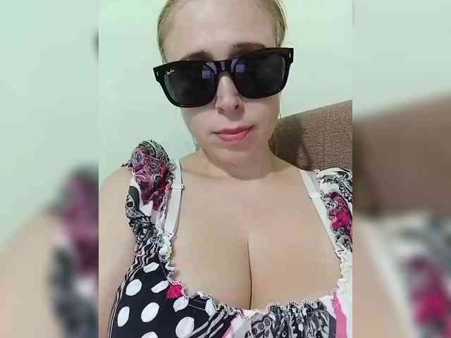 Dashulya666 webcam
