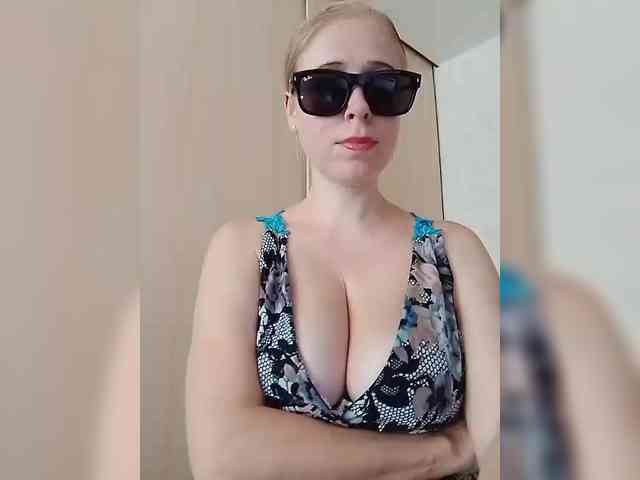 Dashulya666 webcam