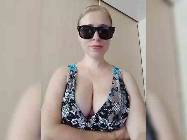 Dashulya666 webcam