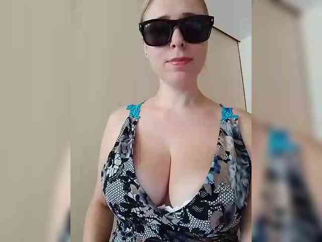 Dashulya666 webcam