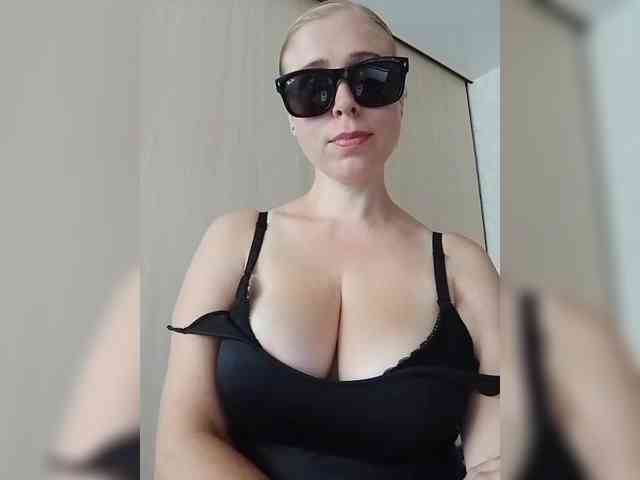 Dashulya666 webcam