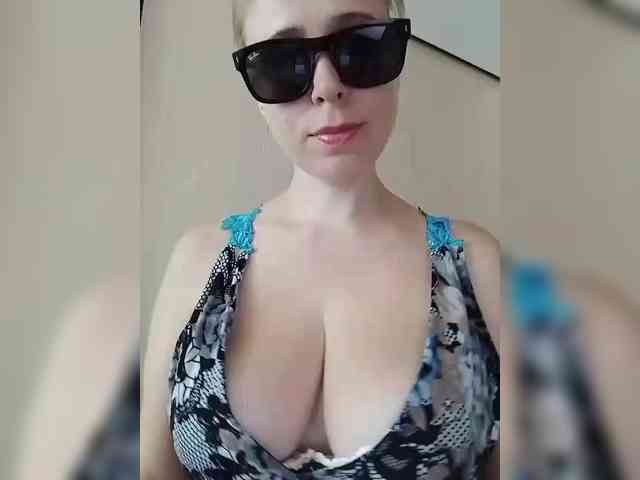 Dashulya666 webcam