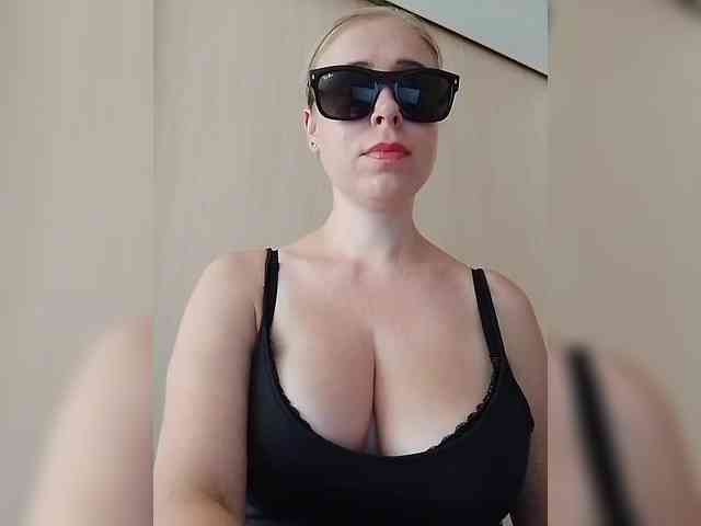 Dashulya666 webcam