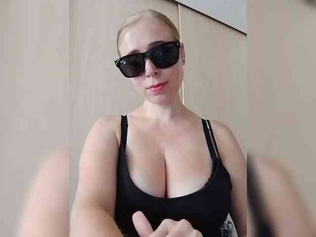 Dashulya666 webcam