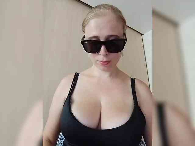 Dashulya666 webcam