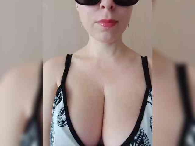 Dashulya666 webcam
