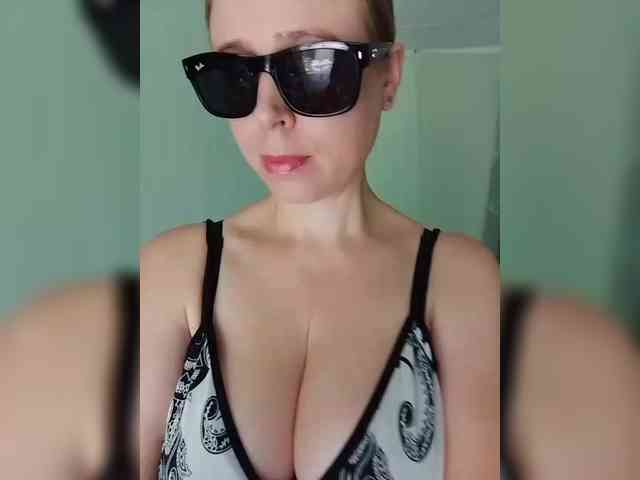 Dashulya666 webcam
