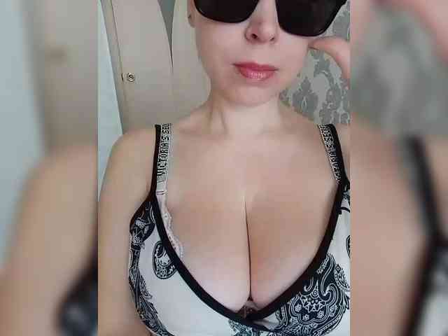 Dashulya666 webcam