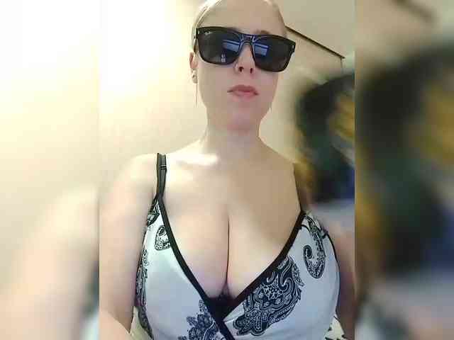 Dashulya666 webcam