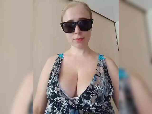 Dashulya666 webcam
