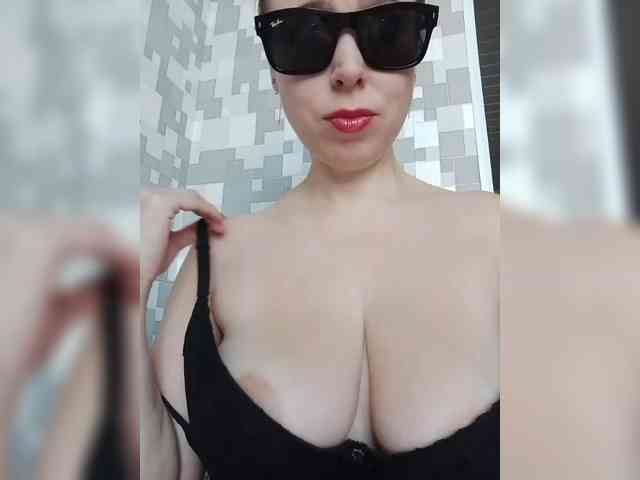 DashaKisa951 Live Webcam on BongaCams