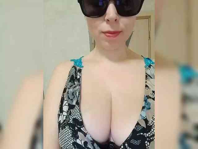 Dashulya666 webcam