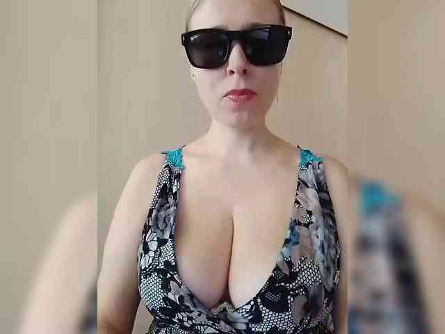 Dashulya666 webcam